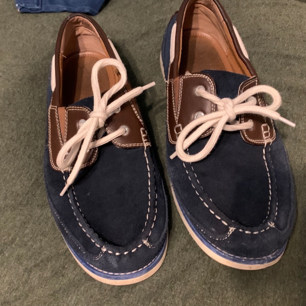 Bass boat shoes